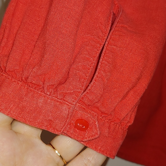 OLD NAVY Flowy Blouse - Picture 3 of 6